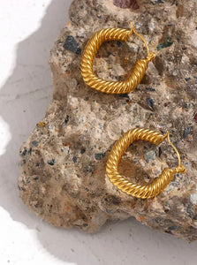 Gold Dainty Twisted Earrings