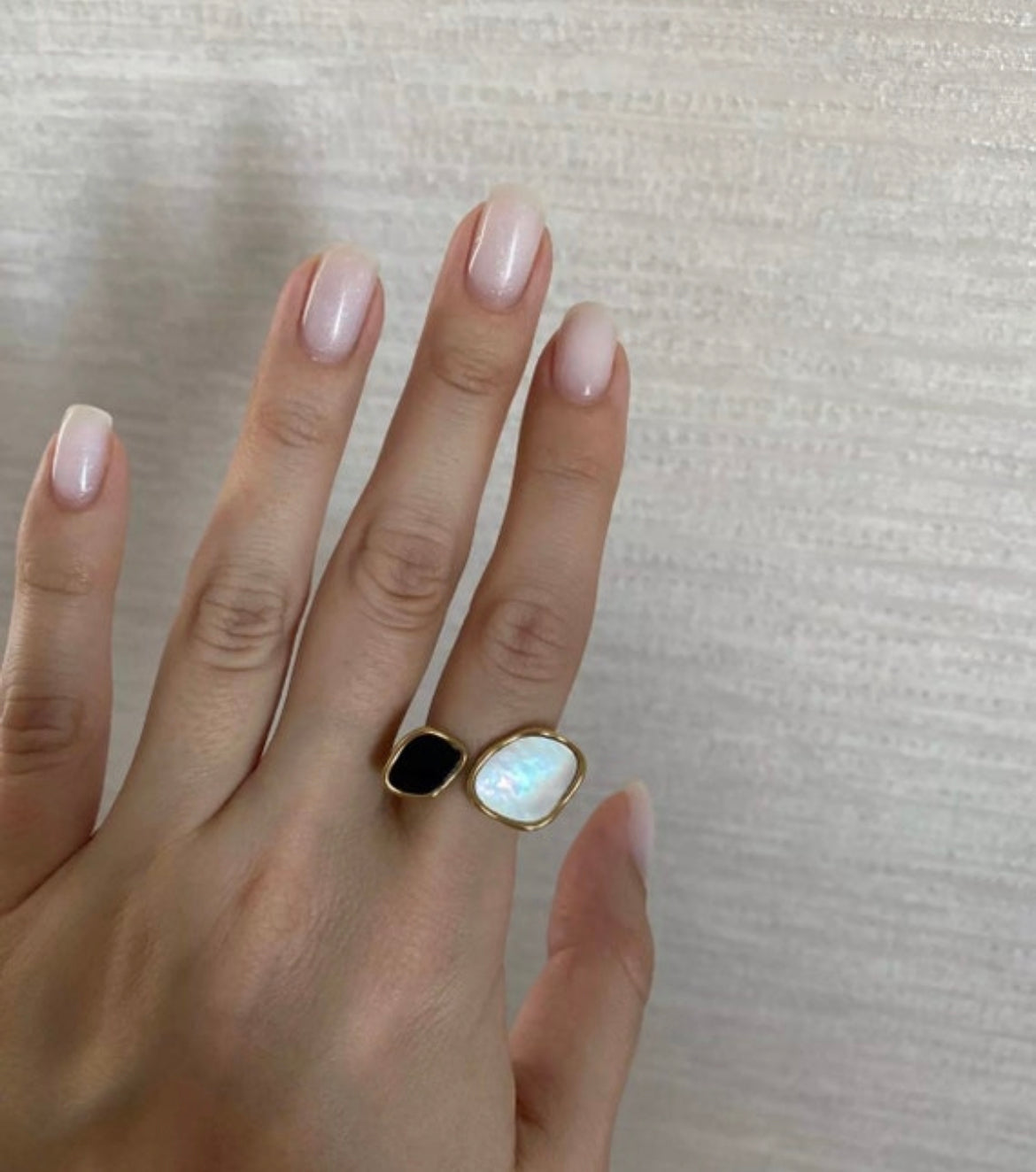 Gold Unique Shell Ring