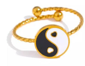 Gold ying to my yang ring